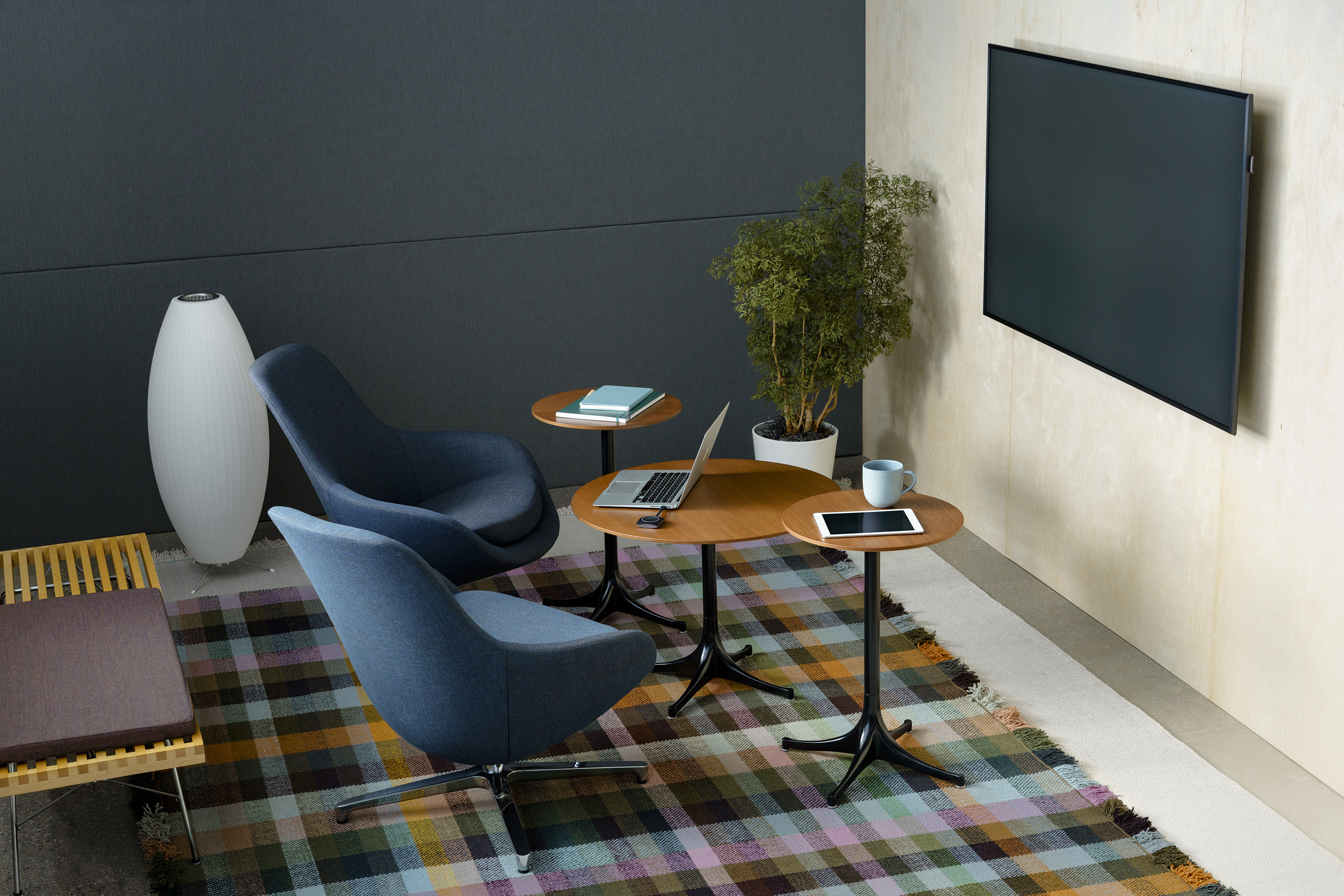 华体会体育官方在线官网 - 灯饰|台灯|办公家具|华体会体育官方在线官网家具|纳尔逊雪茄三脚架灯